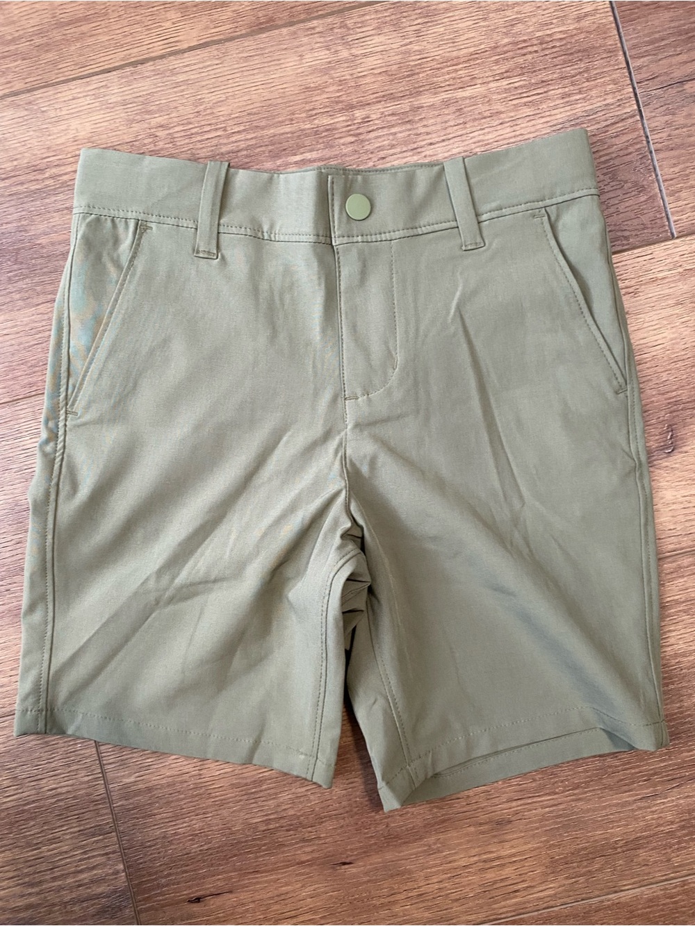 Janie and Jack performance green boys shorts size 7